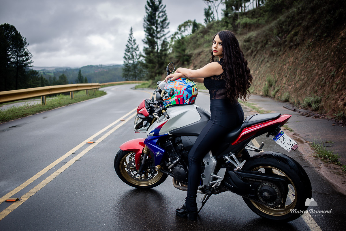 #debutante #ensaiofotograficode15anos #modelo #modelo15anos #ensaio modelo com moto #ensaio15anosemmotofgrande #ensaiodebutantecabeloslongos #ensaio15anosemitabira #ensaiodebutanteemitabira #ensaiomodeloemmotoemitabira #ensaiocommotode15anos #15anos