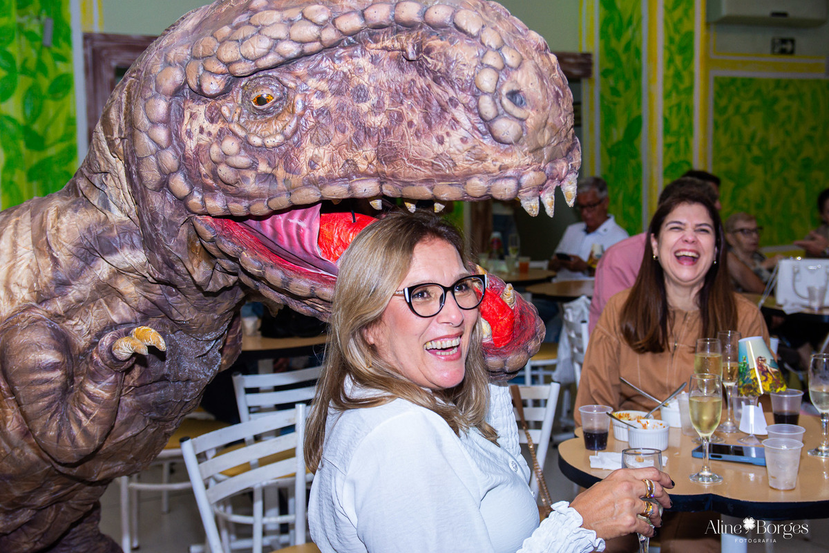 Cada conexão feita vale mais que mil poses. Um dia inesquecível no Jurassic Park do João Felipe.