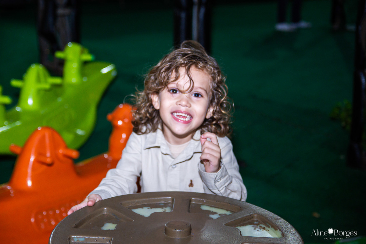 Cada conexão feita vale mais que mil poses. Um dia inesquecível no Jurassic Park do João Felipe.