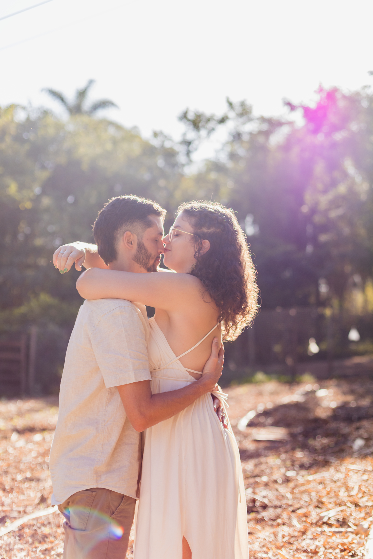 Ensaio Tainah e Moita - Casal - Belo Horizonte - Casamento Civil - Restaurante Paladino - Laura Nolasco Fotografia