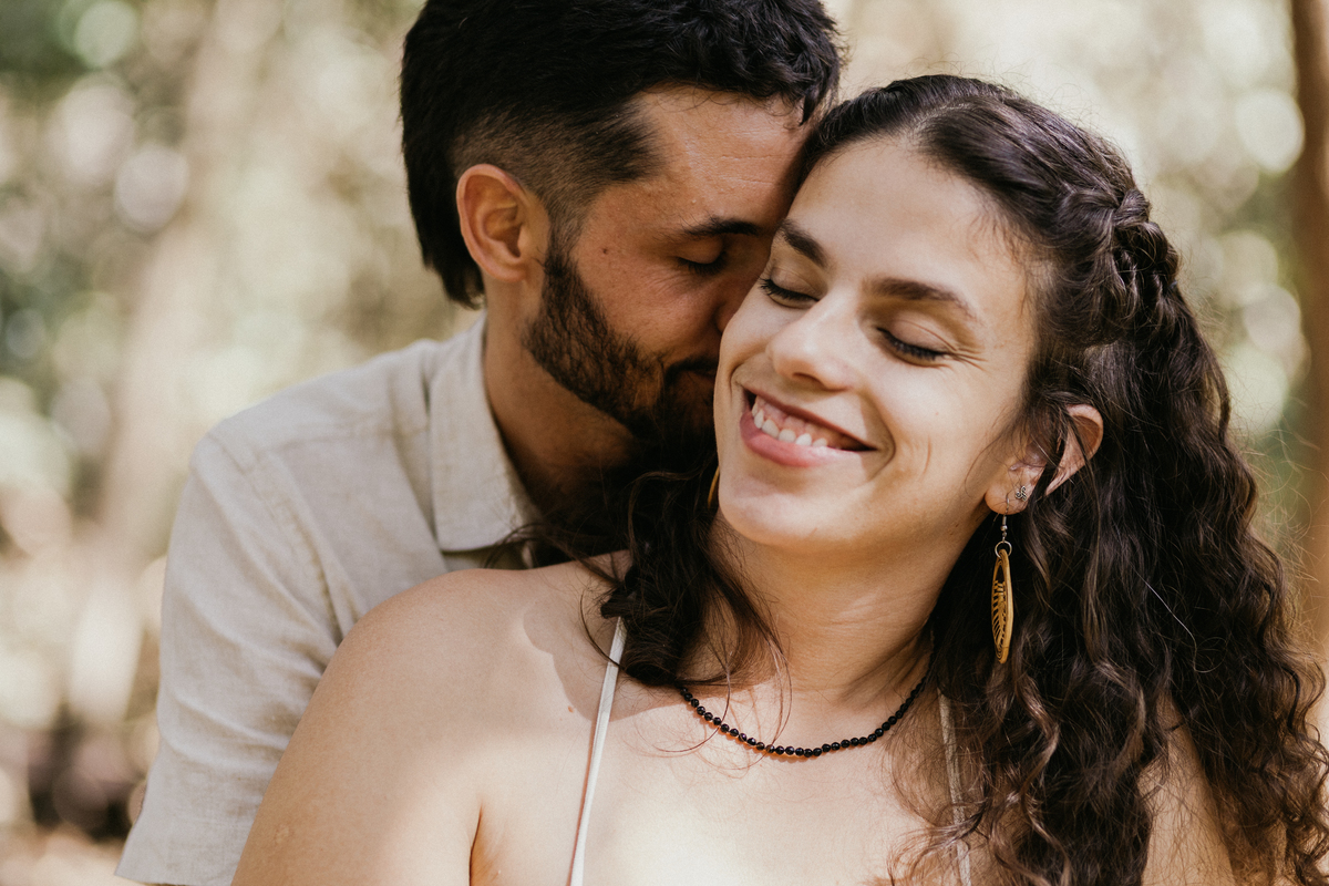 Ensaio Tainah e Moita - Casal - Belo Horizonte - Casamento Civil - Restaurante Paladino - Laura Nolasco Fotografia