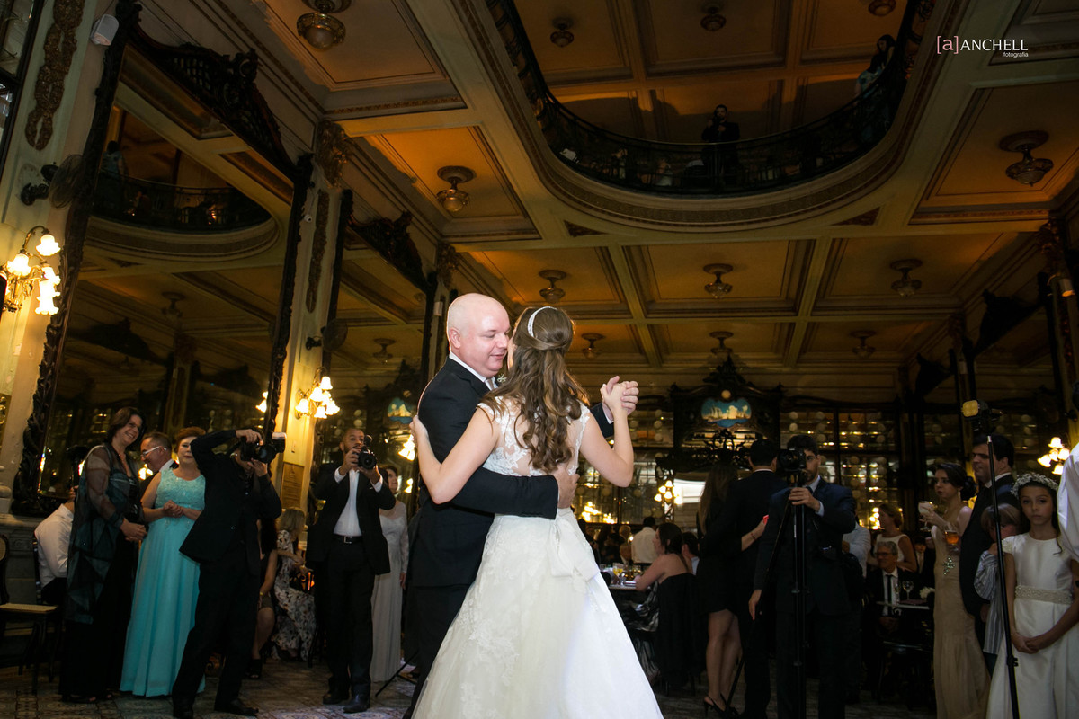 Copacabana, palace, casamento, RJ, confeitaria, Colombo, igreja, nossa, senhora, do, Carmo, Livia, e, Candido, Anchell, fotografia, Roberto, Cohen, inesquecível, casamento