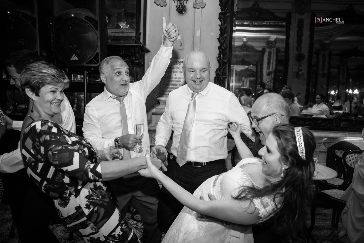 Copacabana, palace, casamento, RJ, confeitaria, Colombo, igreja, nossa, senhora, do, Carmo, Livia, e, Candido, Anchell, fotografia, Roberto, Cohen, inesquecível, casamento