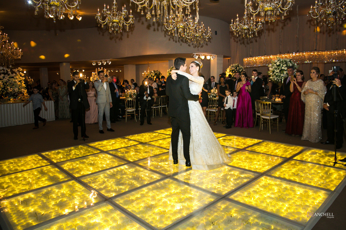 casamento, clássico, inesquecível casamento, Luiza e Wander, Making of , cerimônia, recepção, cerimonial Cohen, noivo, noiva, Sandro, barros, igreja, Ricardo, almeida, Anchell, fotografia, véu de noiva,