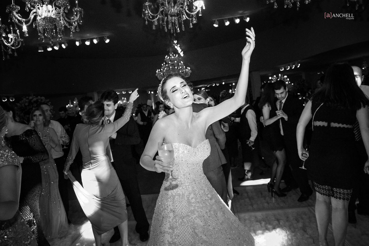 casamento, clássico, inesquecível casamento, Luiza e Wander, Making of , cerimônia, recepção, cerimonial Cohen, noivo, noiva, Sandro, barros, igreja, Ricardo, almeida, Anchell, fotografia, véu de noiva,