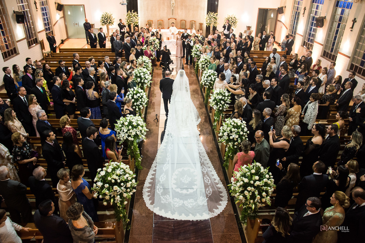 casamento, clássico, inesquecível casamento, Luiza e Wander, Making of , cerimônia, recepção, cerimonial Cohen, noivo, noiva, Sandro, barros, igreja, Ricardo, almeida, Anchell, fotografia, véu de noiva,