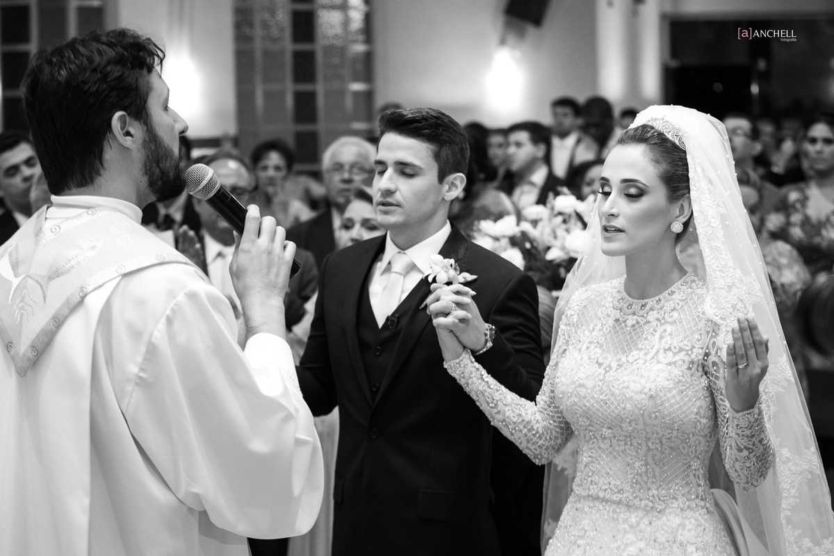 casamento, clássico, inesquecível casamento, Luiza e Wander, Making of , cerimônia, recepção, cerimonial Cohen, noivo, noiva, Sandro, barros, igreja, Ricardo, almeida, Anchell, fotografia, véu de noiva,