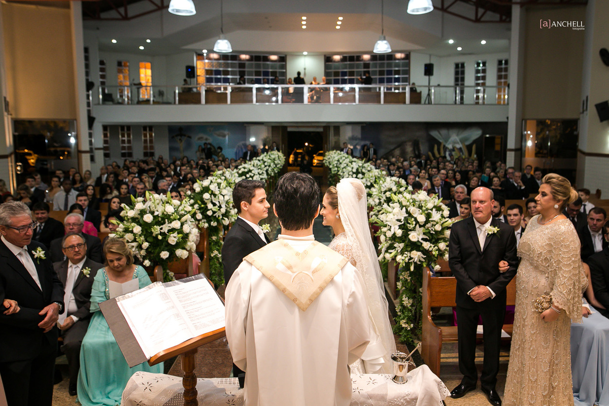 casamento, clássico, inesquecível casamento, Luiza e Wander, Making of , cerimônia, recepção, cerimonial Cohen, noivo, noiva, Sandro, barros, igreja, Ricardo, almeida, Anchell, fotografia, véu de noiva,