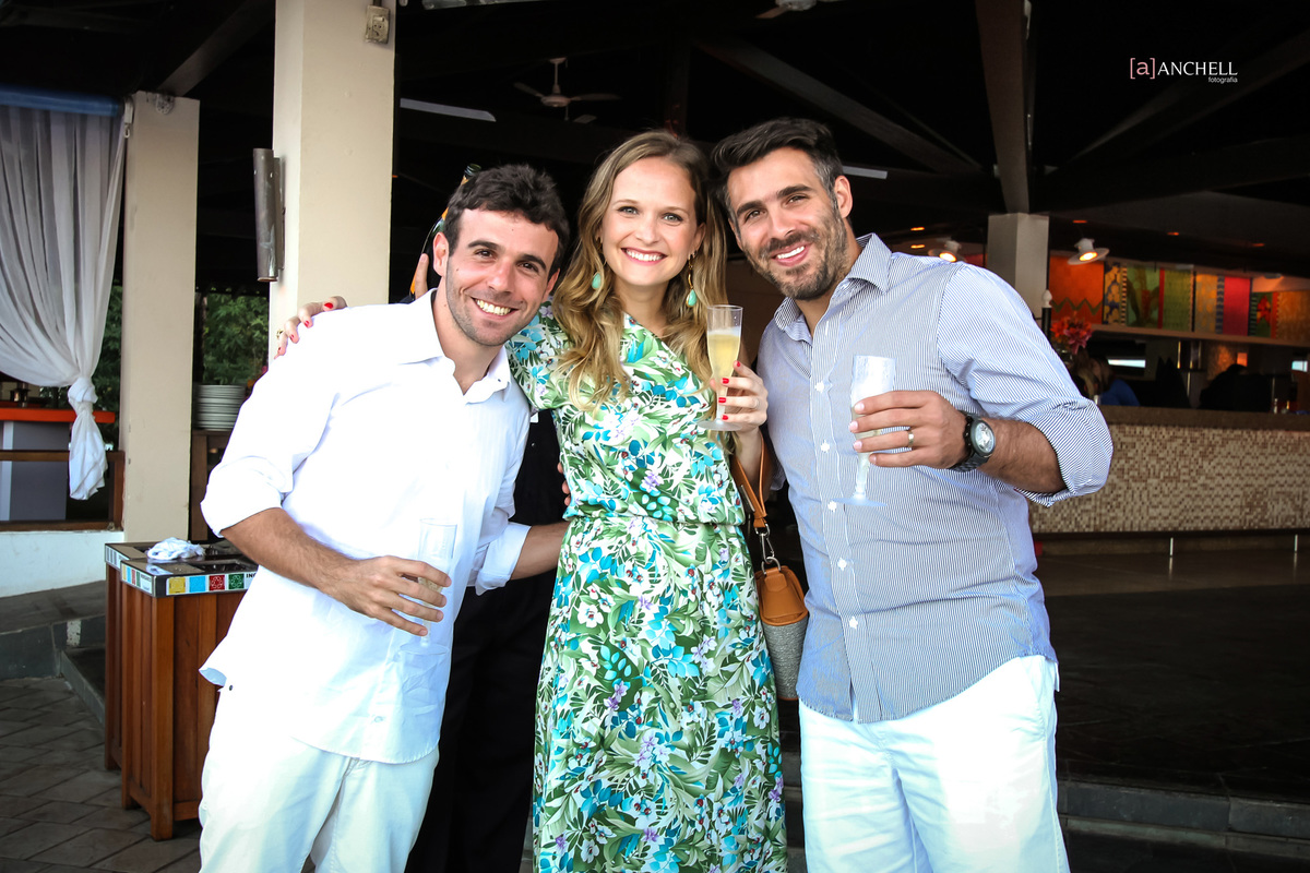 Wedding, casamento, beta e bruno, club med, Euler de castro, making of, cerimônia, recepção, casamento na praia, casar descalça, por do sol, cachorro levando as alianças, Angra dos reais 