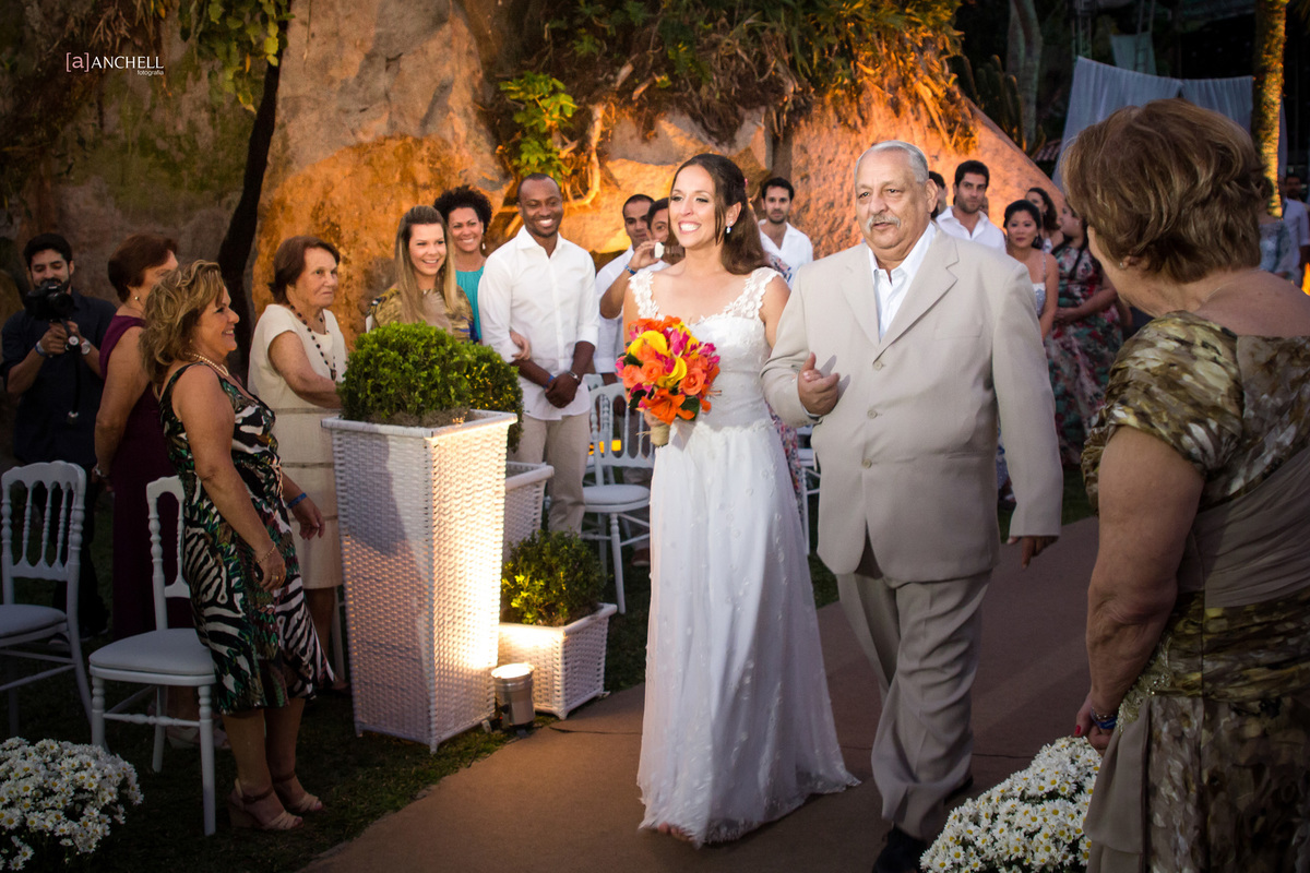 Wedding, casamento, beta e bruno, club med, Euler de castro, making of, cerimônia, recepção, casamento na praia, casar descalça, por do sol, cachorro levando as alianças, Angra dos reais 