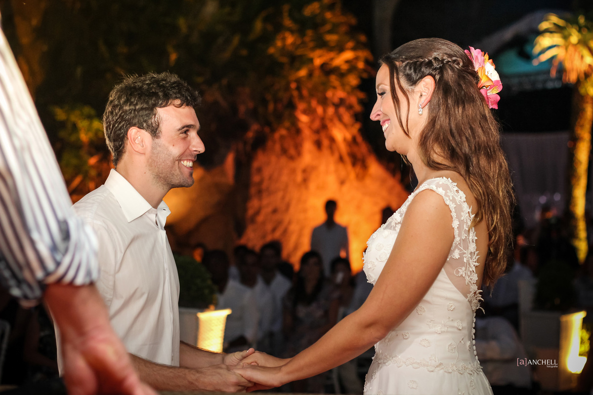 Wedding, casamento, beta e bruno, club med, Euler de castro, making of, cerimônia, recepção, casamento na praia, casar descalça, por do sol, cachorro levando as alianças, Angra dos reais 