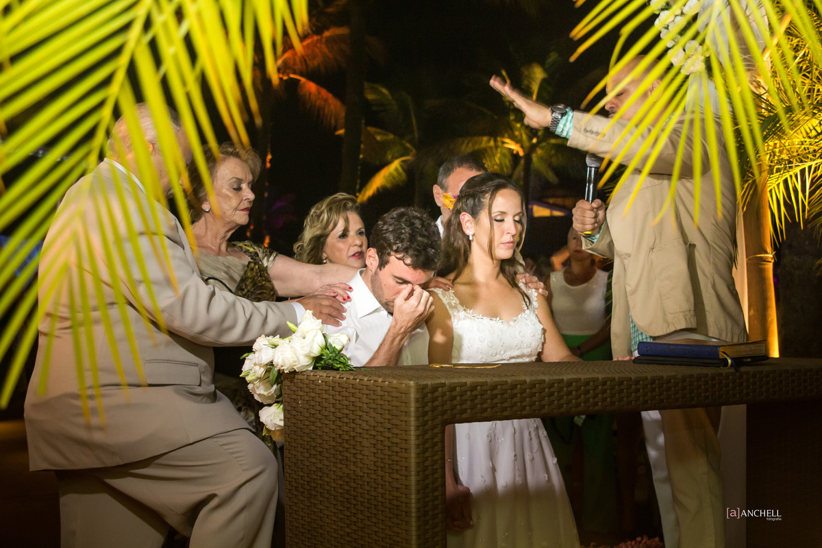 Wedding, casamento, beta e bruno, club med, Euler de castro, making of, cerimônia, recepção, casamento na praia, casar descalça, por do sol, cachorro levando as alianças, Angra dos reais 