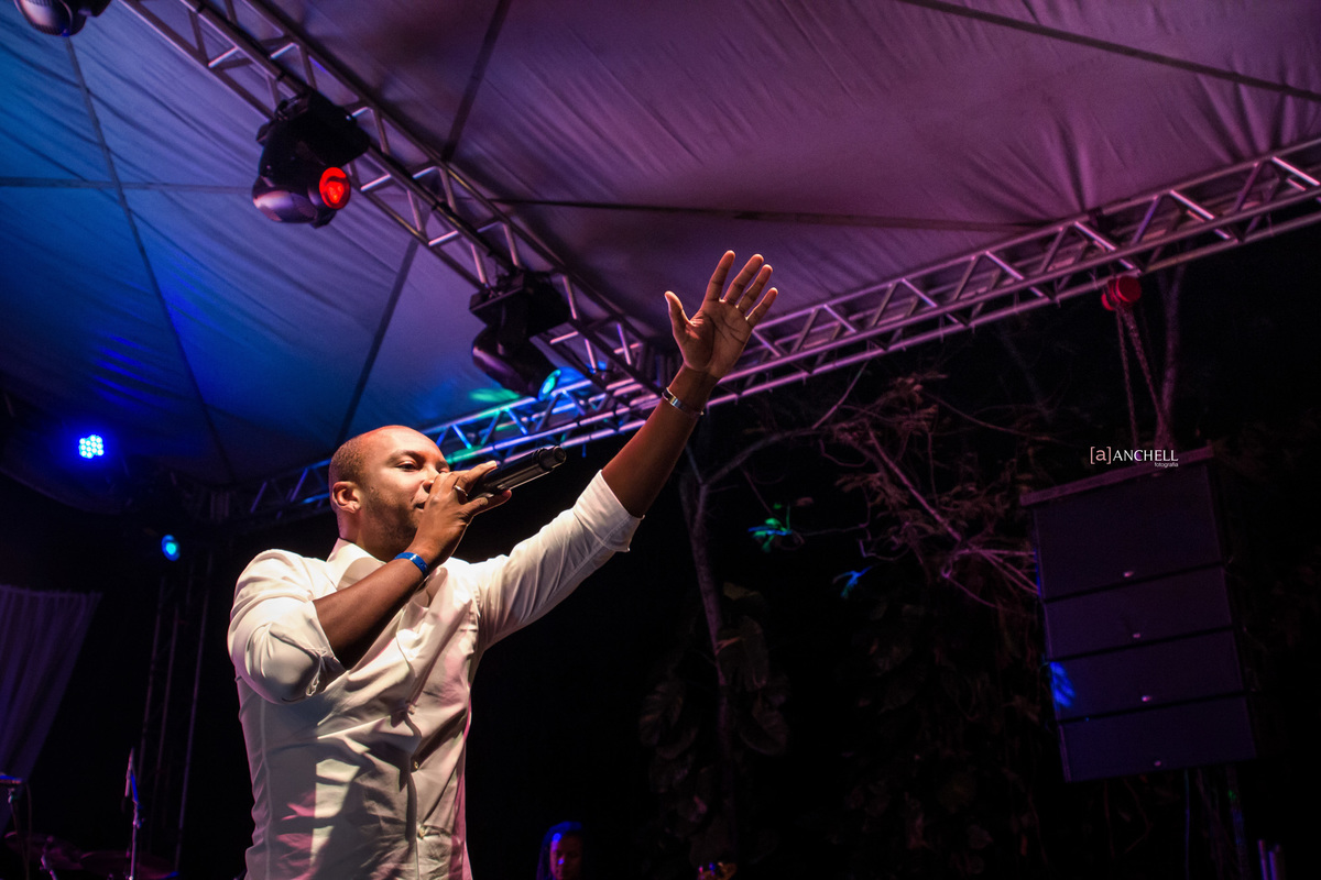 Wedding, casamento, beta e bruno, club med, Euler de castro, making of, cerimônia, recepção, casamento na praia, casar descalça, por do sol, cachorro levando as alianças, Angra dos reais 