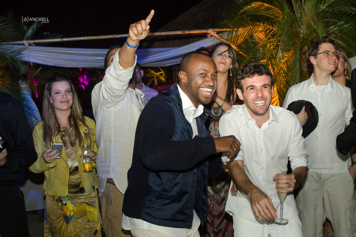 Wedding, casamento, beta e bruno, club med, Euler de castro, making of, cerimônia, recepção, casamento na praia, casar descalça, por do sol, cachorro levando as alianças, Angra dos reais 