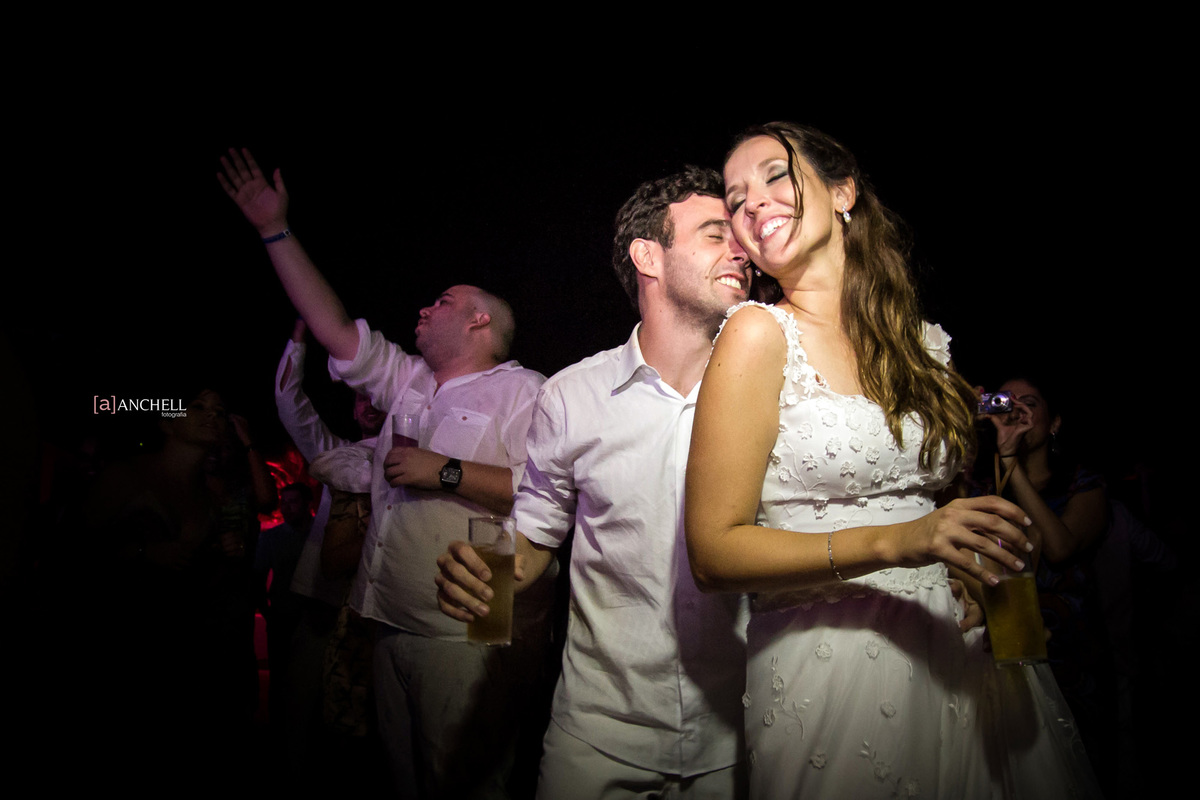Wedding, casamento, beta e bruno, club med, Euler de castro, making of, cerimônia, recepção, casamento na praia, casar descalça, por do sol, cachorro levando as alianças, Angra dos reais 