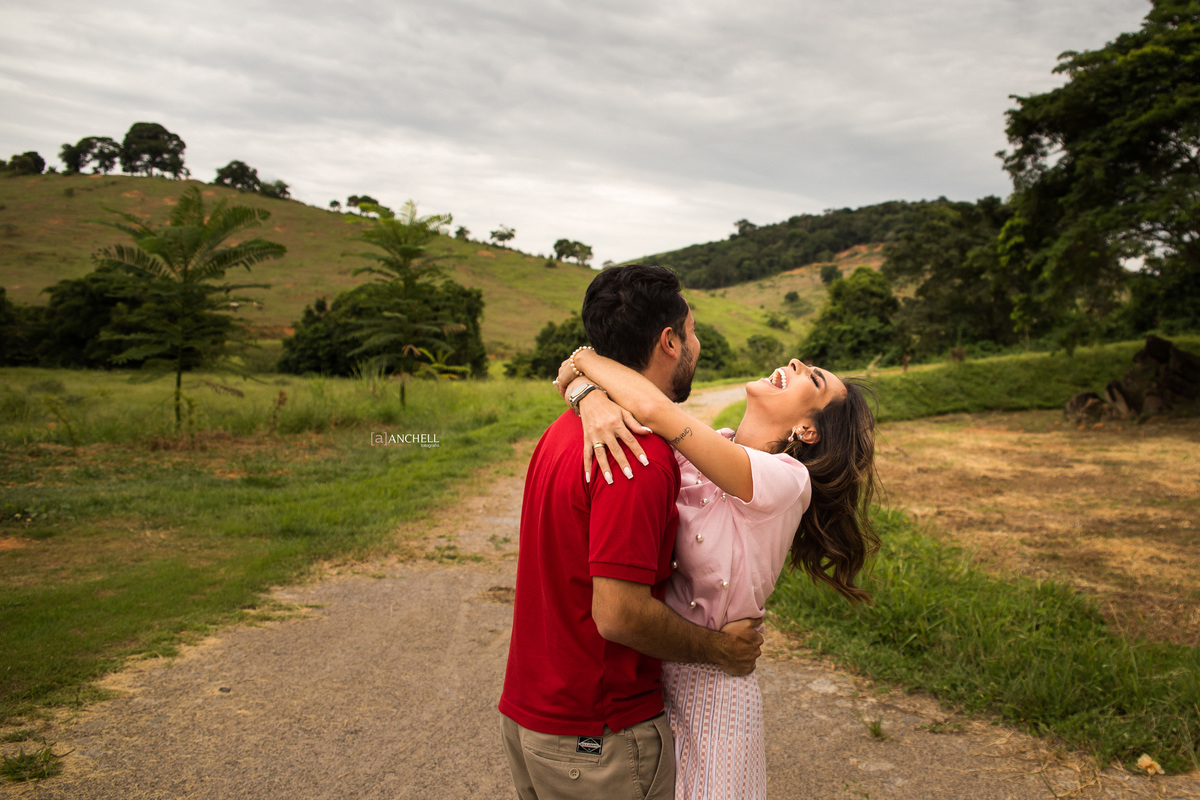 pre casamento, pre Wedding, ensaio fotográfico casal, ensaios em muriaé, Minas Gerais, fazenda divisório, Tamira e Marcelo, ensaio romântico, ensaio no campo, pre casamento no campo, anchell fotografia 