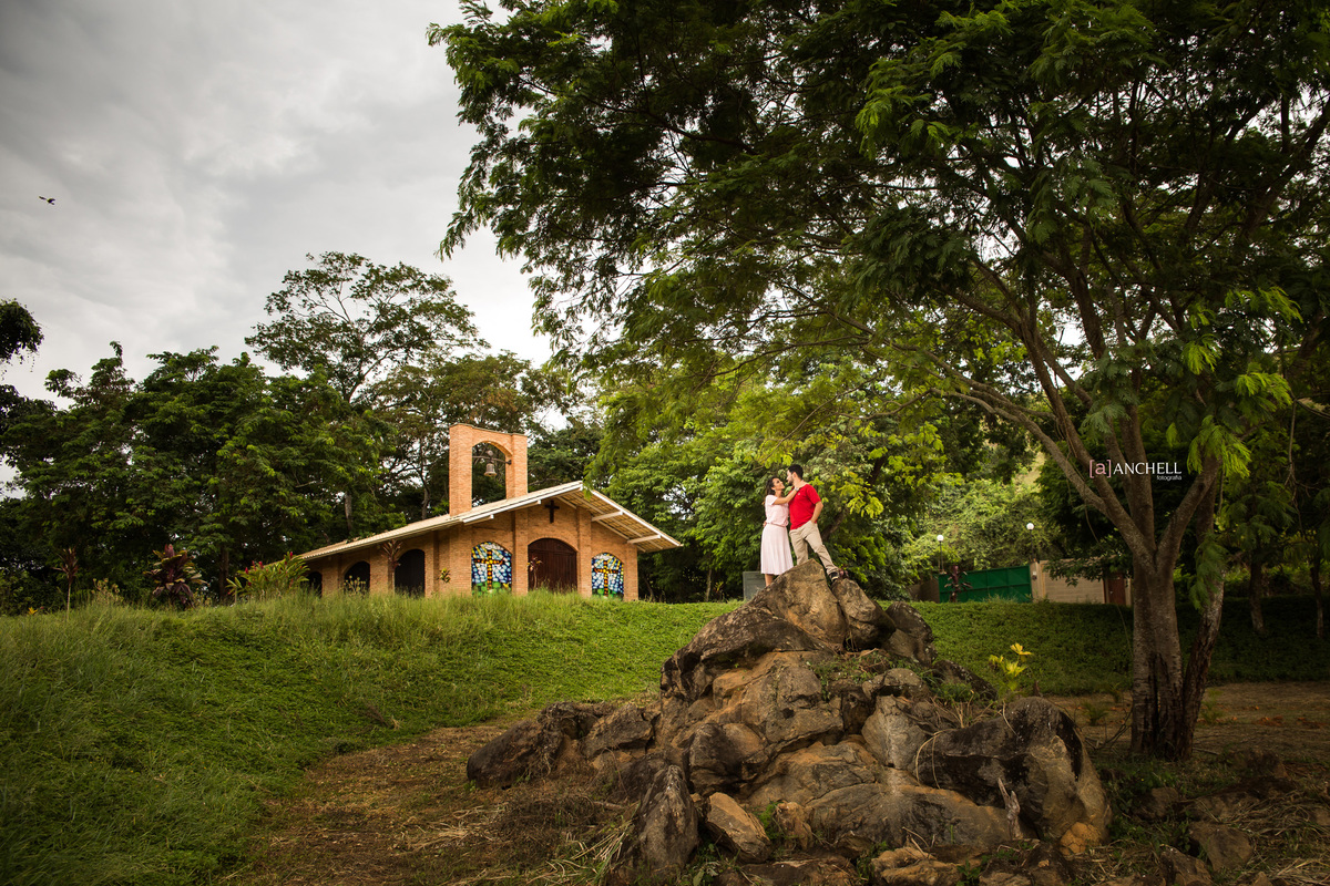 pre casamento, pre Wedding, ensaio fotográfico casal, ensaios em muriaé, Minas Gerais, fazenda divisório, Tamira e Marcelo, ensaio romântico, ensaio no campo, pre casamento no campo, anchell fotografia 