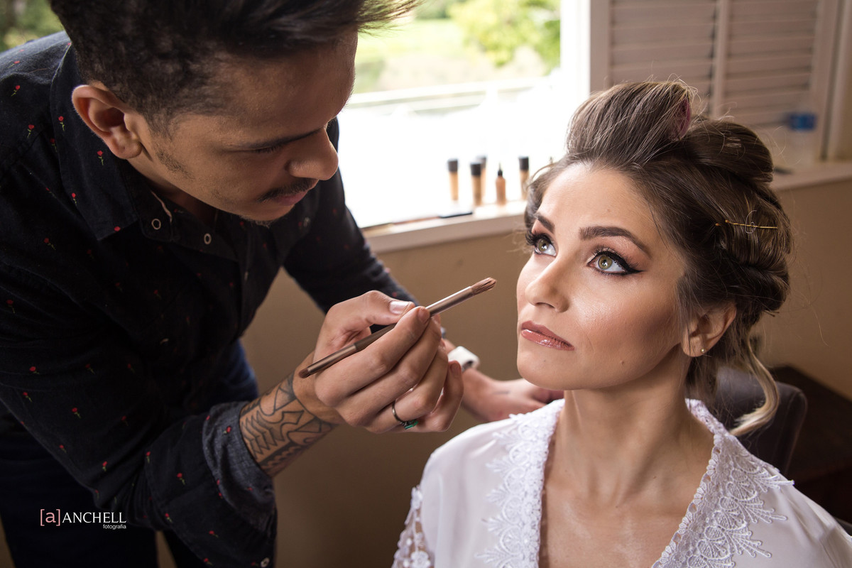 anchell, fotografia, inesquecível, casamento, wedding, no campo, Lais e Filipe, muriaé, de dia, de tarde, por do sol, vestido, noiva, noivo, making of, cerimônia,