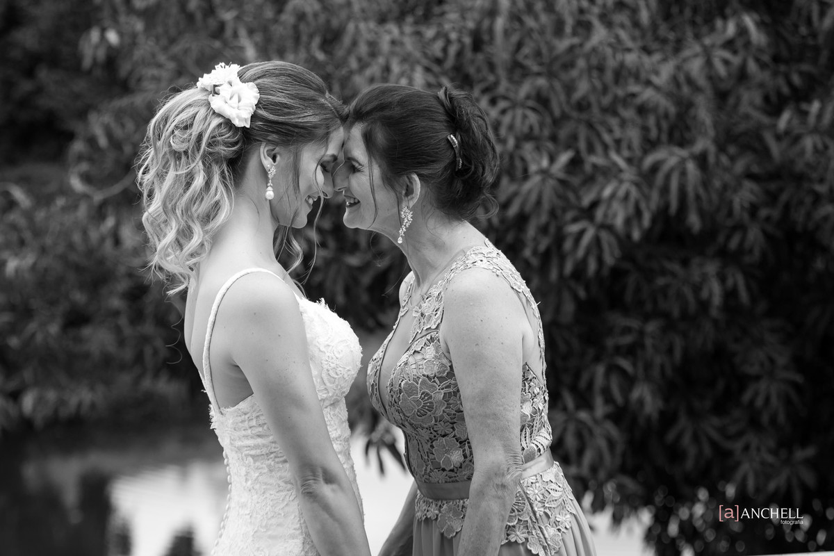 anchell, fotografia, inesquecível, casamento, wedding, no campo, Lais e Filipe, muriaé, de dia, de tarde, por do sol, vestido, noiva, noivo, making of, cerimônia,