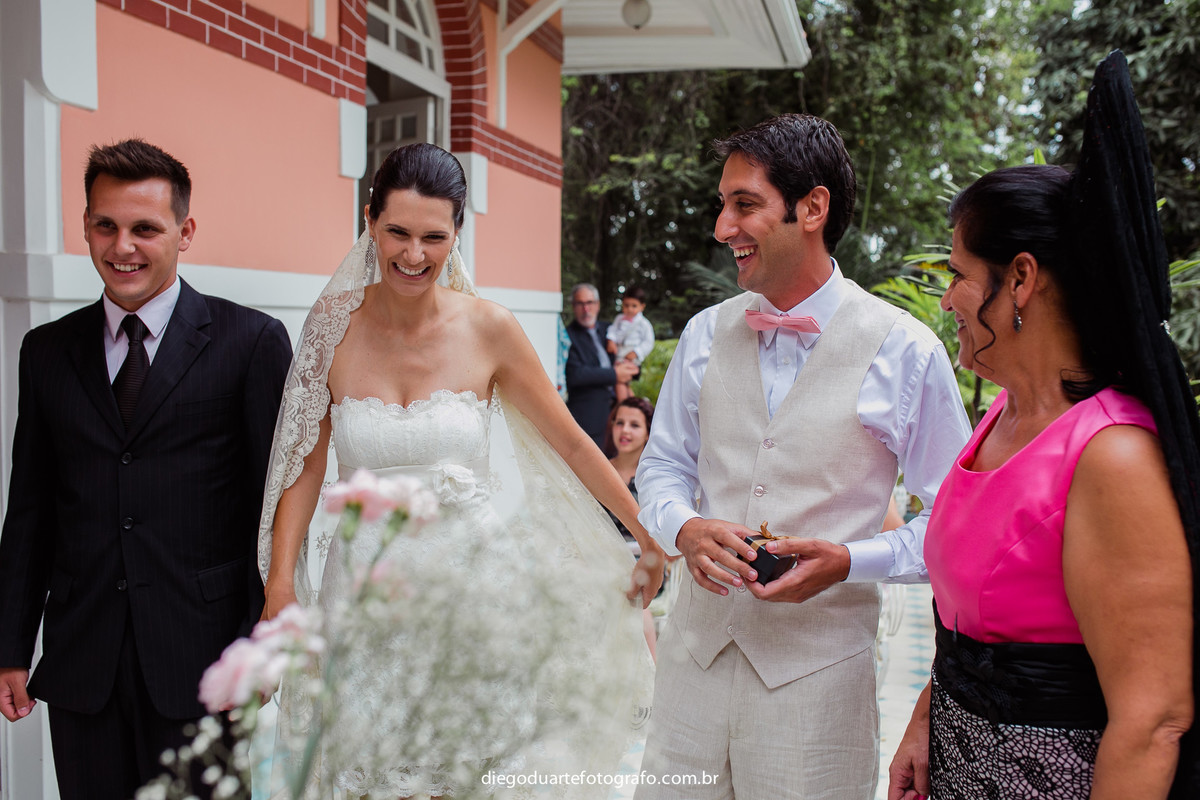 noivos no altar, vestido de noiva rj, fotógrafo de casamento rj, tijuca, fotógrafo criativo, Rio de janeiro