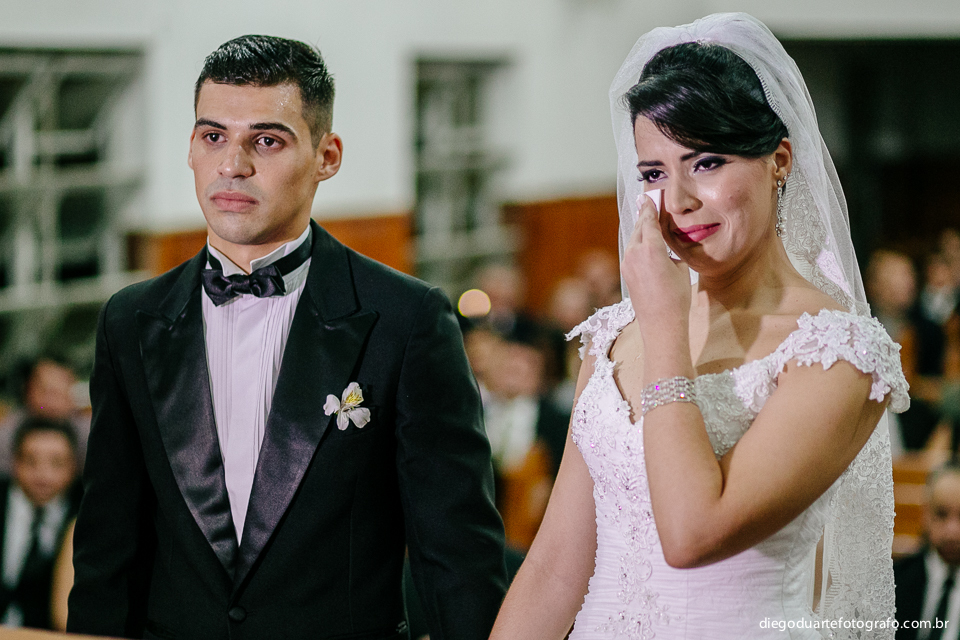 noiva emocionada chorando, vestido de noiva, fotografo de casamento rj, rio de janeiro, tijuca, casamento de dia