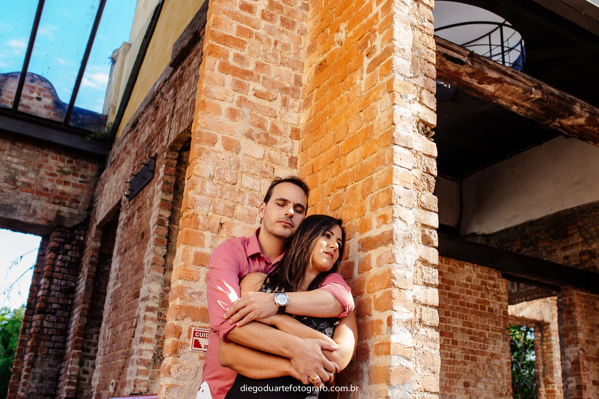 ensaio nas ruinas do parque das ruinas, ensaio de casal apaixonado, ensaio pre wedding, so nois dois, fotografo do rj