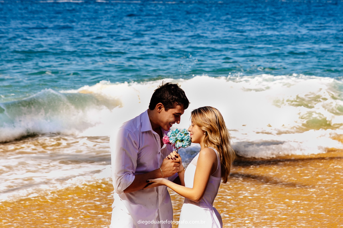 ensaio de casal na praia, fotografo diego duarte, amor em foto, praia vermelha, urca, pre wedding