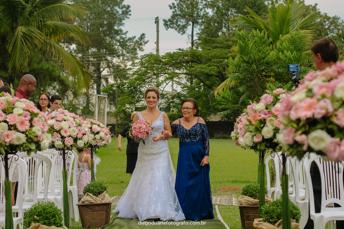 casando no campo, casamento em campinas, sp, casamento diurno sp, sito em campinas, noiva na cerimonia, noiva no campo