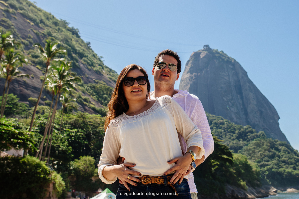 ensaio de casal, pre wedding, ensaio de casal rj, rio de janeiro, fotografo de casamento rj, praia da urca, praia vermelha, pre wedding rj