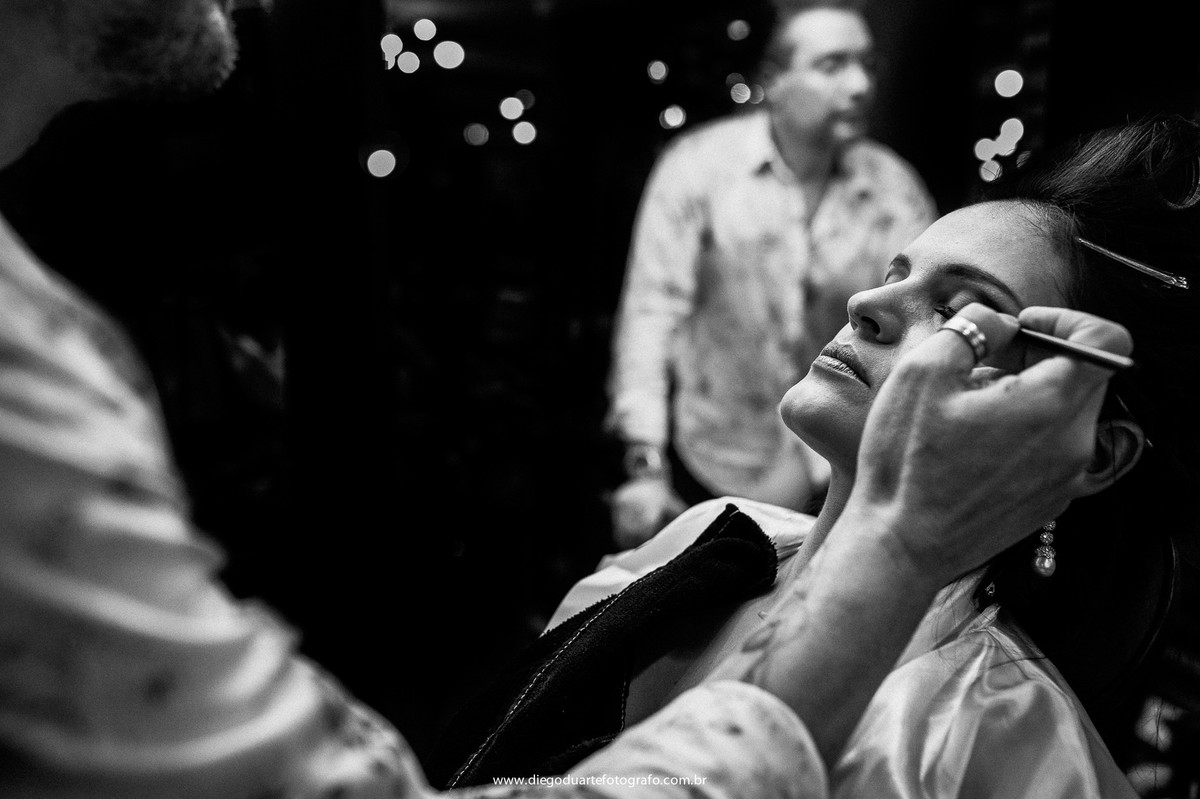 foto do dia da noiva rj, maquiagem de noiva, salão dos gêmeos, cerimônia de casamento, igreja evangélica,  casamento na igreja cristã, fotógrafo de casamento RJ, Tijuca, fotógrafo criativo, Rio de janeiro