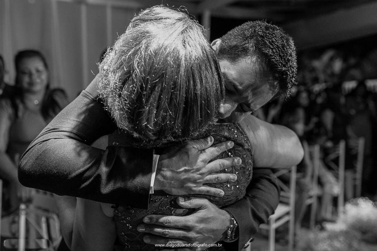 foto do noivo na cerimonia, cerimônia de casamento, igreja evangélica,  casamento na igreja cristã, fotógrafo de casamento RJ, Tijuca, fotógrafo criativo, Rio de janeiro