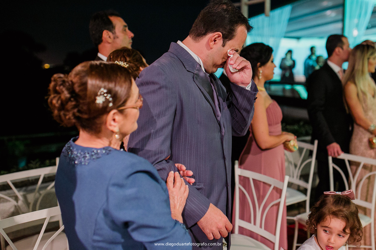 noivo chorando, cerimônia de casamento, igreja evangélica,  casamento na igreja cristã, fotógrafo de casamento RJ, Tijuca, fotógrafo criativo, Rio de janeiro