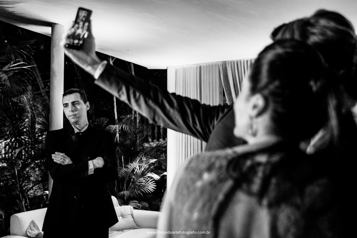 foto com a noiva, rj, vestido de casamento, igreja evangélica,  casamento na igreja cristã, fotógrafo de casamento RJ, Tijuca, fotógrafo criativo, Rio de janeiro