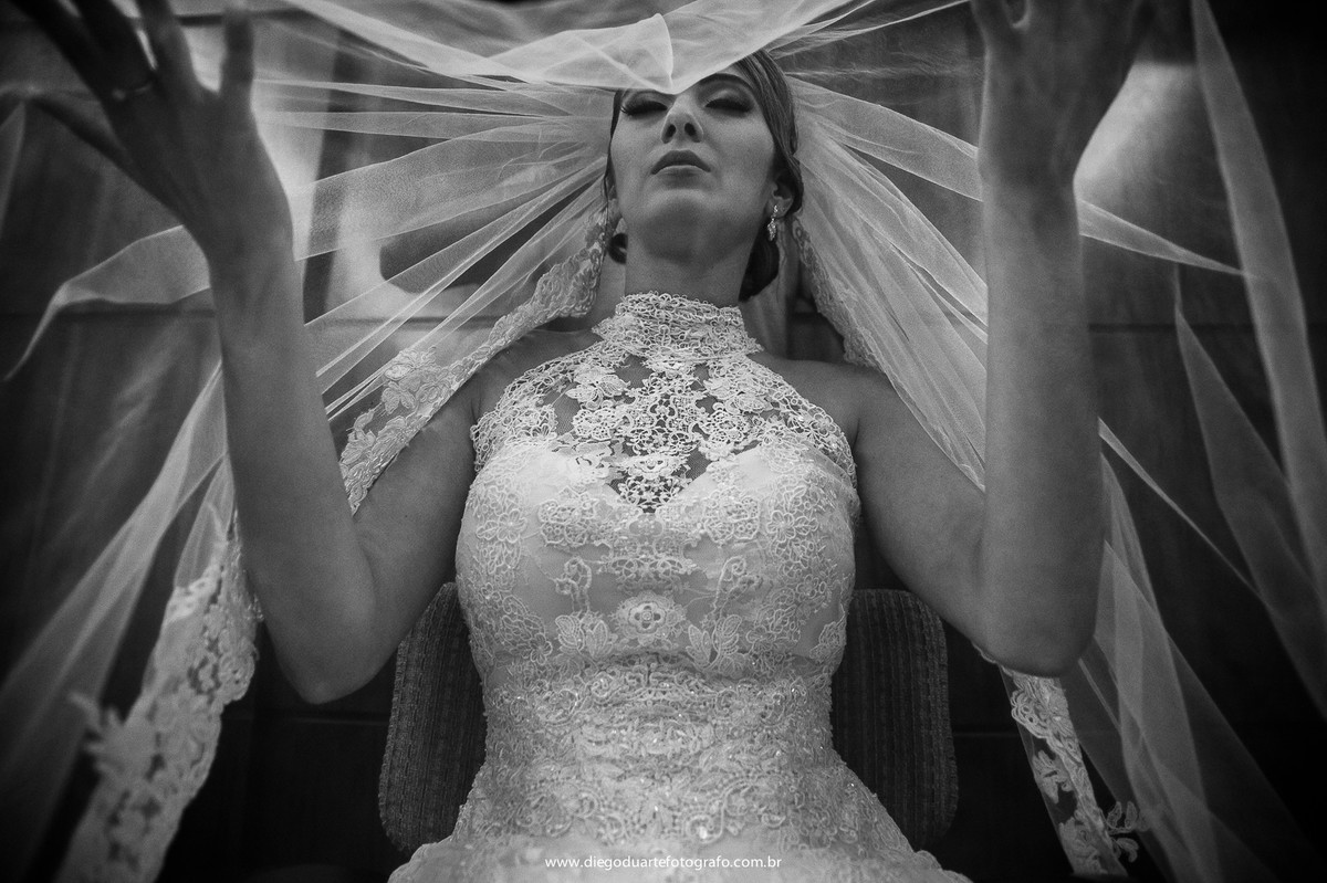 vestido de noiva, maquiagem para noivas, dia da noiva, igreja evangélica,  casamento na igreja cristã, fotógrafo de casamento RJ, Tijuca, fotógrafo criativo, Rio de janeiro