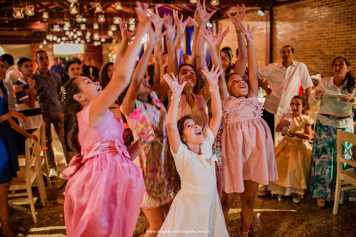 bouquet de noiva, igreja evangélica,  casamento na igreja cristã, fotógrafo de casamento RJ, Tijuca, fotógrafo criativo, Rio de janeiro