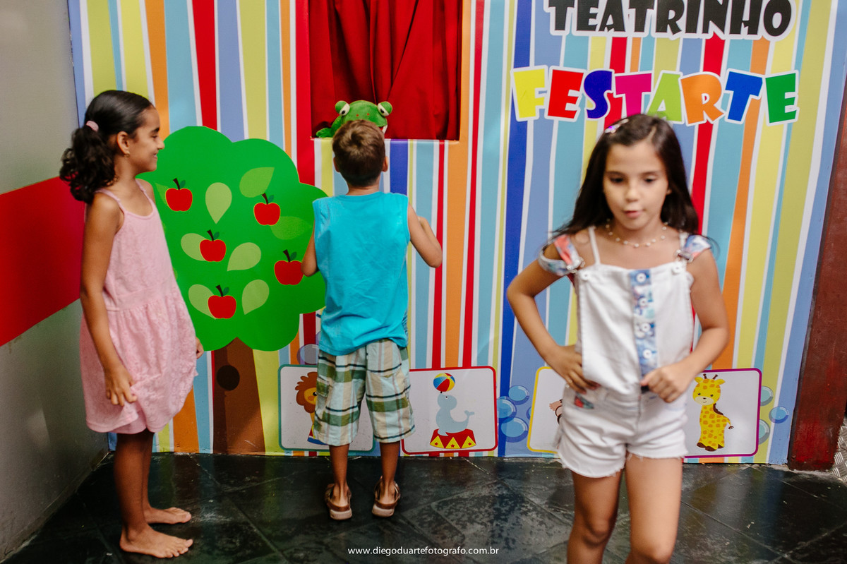 roupa da branca de neve, personagem vivo, festa de um ano, decoracao branca de neve, fotografia infantil, branca de neve, fotografo infantil, casa de festa na tiuca, mesa da branca de neve, casa de festa festarte, 