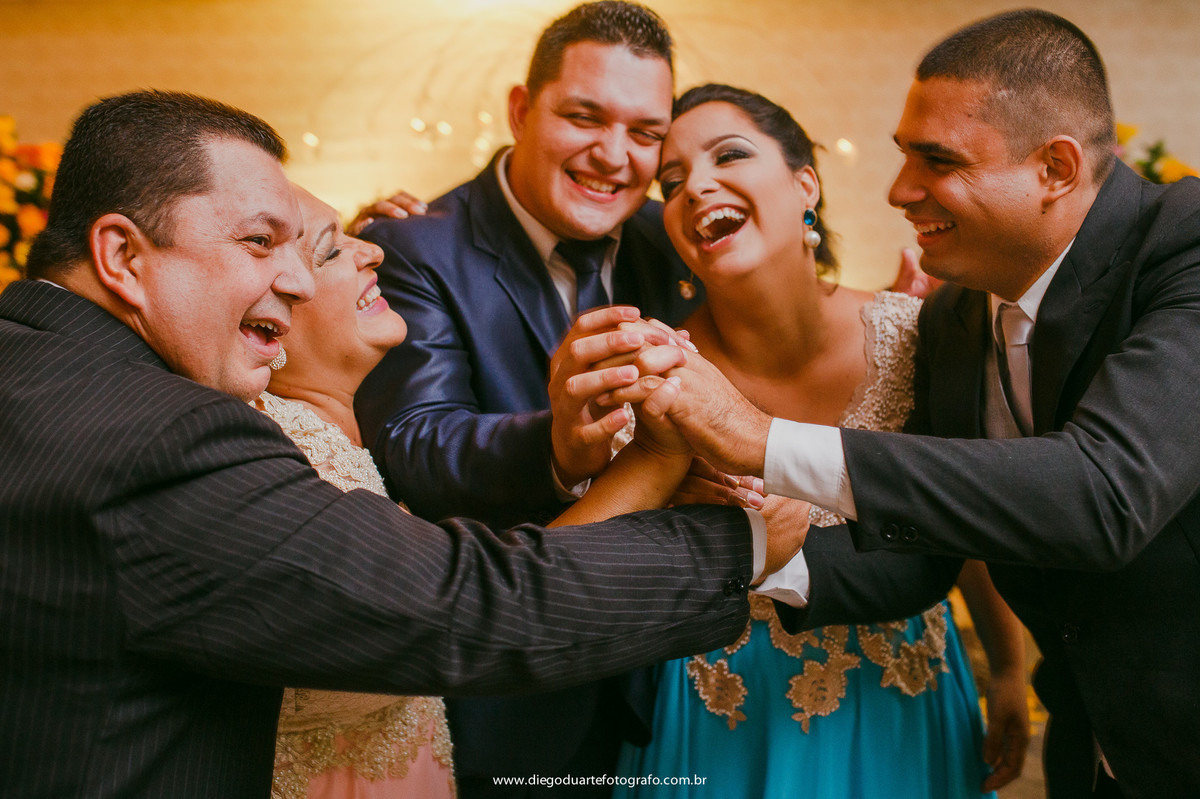 casamento feliz, noivo, família do noivo, igreja evangélica,  casamento na igreja cristã, fotógrafo de casamento RJ, Tijuca, fotógrafo criativo, Rio de janeiro