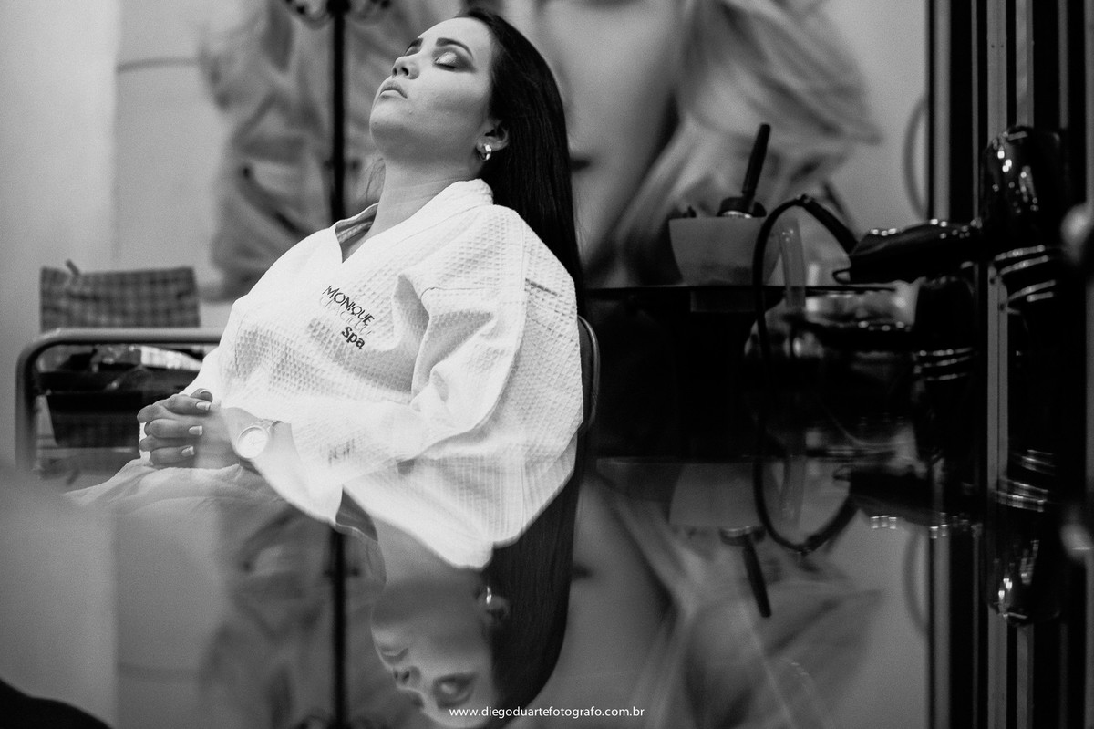 making of da noiva, maquiagem para noiva,  casamento na igreja católica, fotógrafo de casamento RJ, Tijuca, fotógrafo criativo, Rio de janeiro, noiva se arrumando