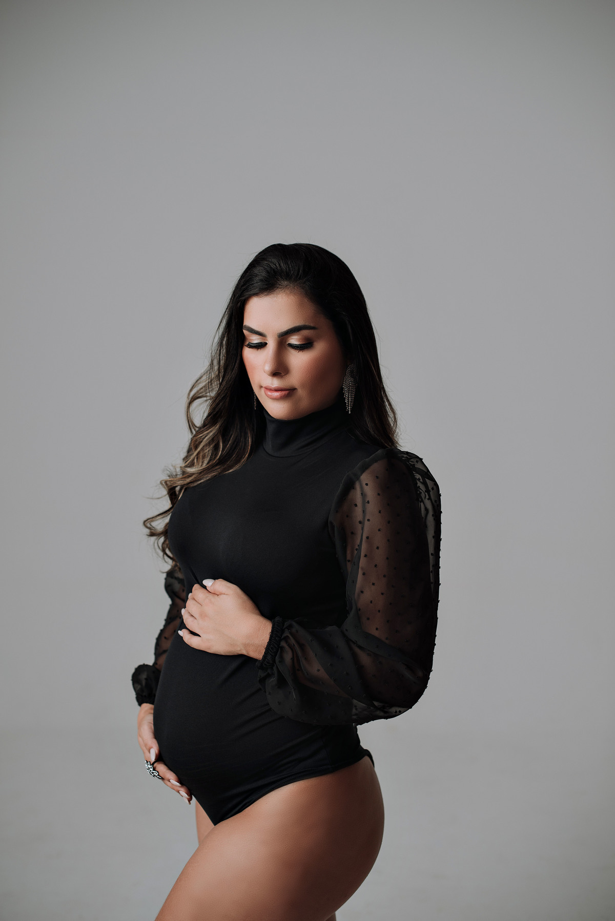 Ensaio gestante, fundo infinito em estúdio, fotos com bory. adriana kleine fotografias Imperatriz MA