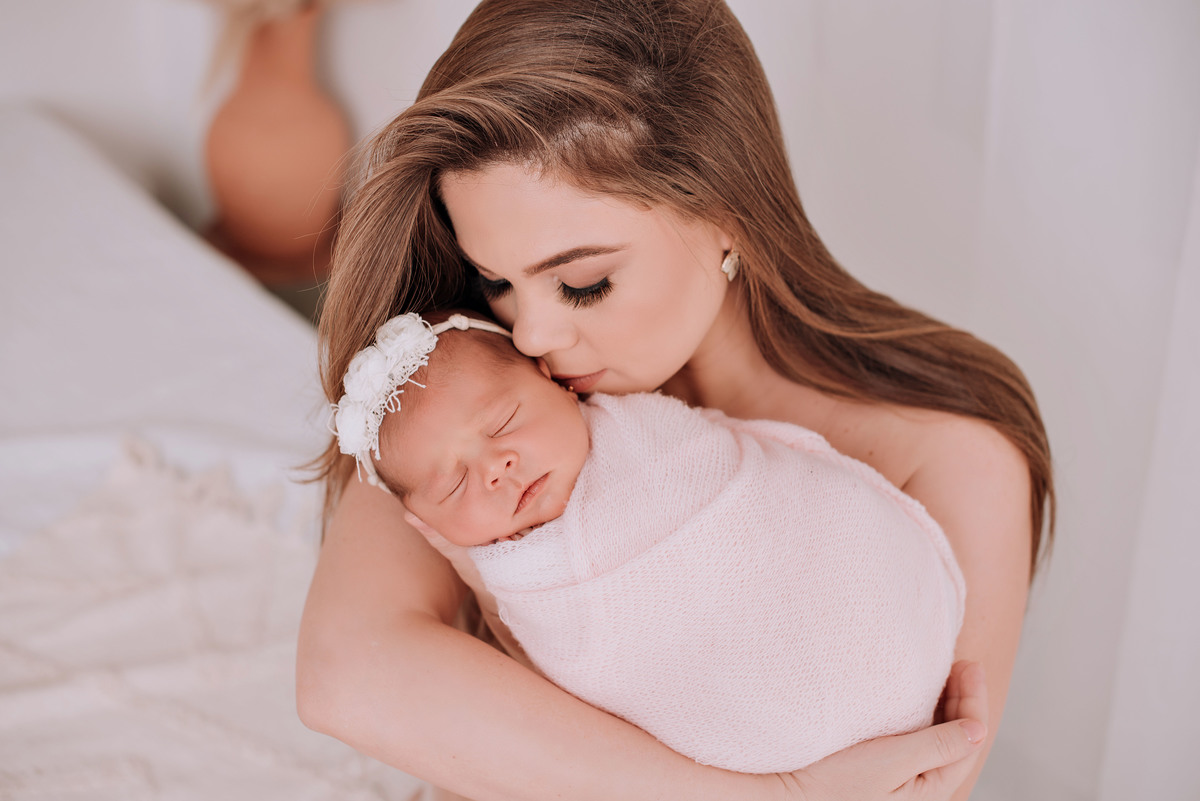 ensaio estúdio life style, sessão newborn menina. mãe e filha. Akleine fotografias Imperatriz MA