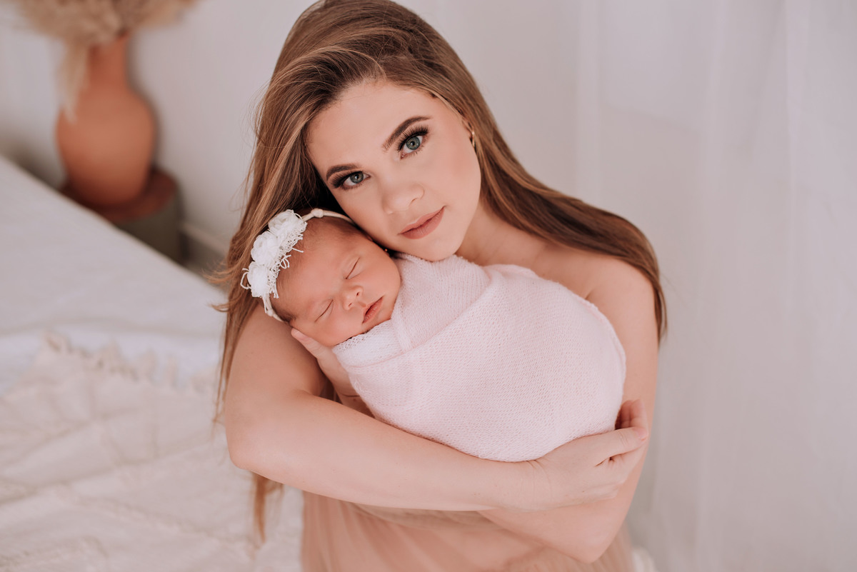 ensaio estúdio life style, sessão newborn menina. mãe e filha. Akleine fotografias Imperatriz MA