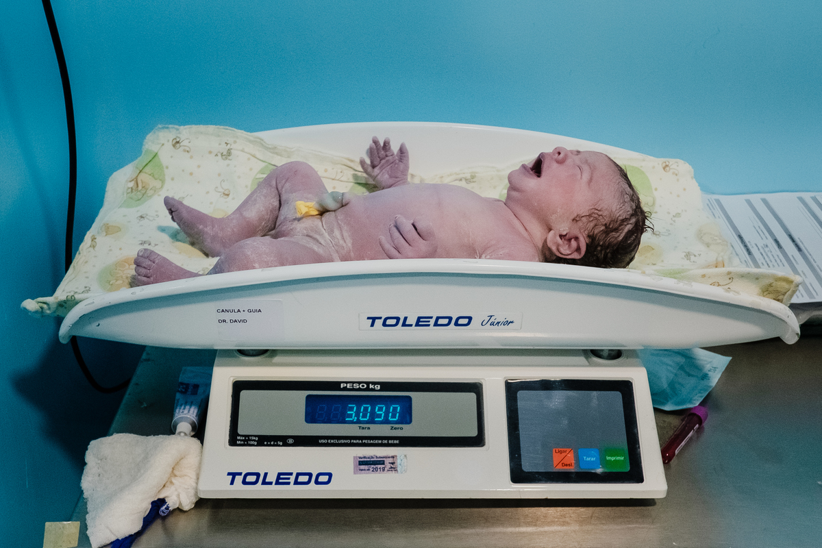 pesando bebe