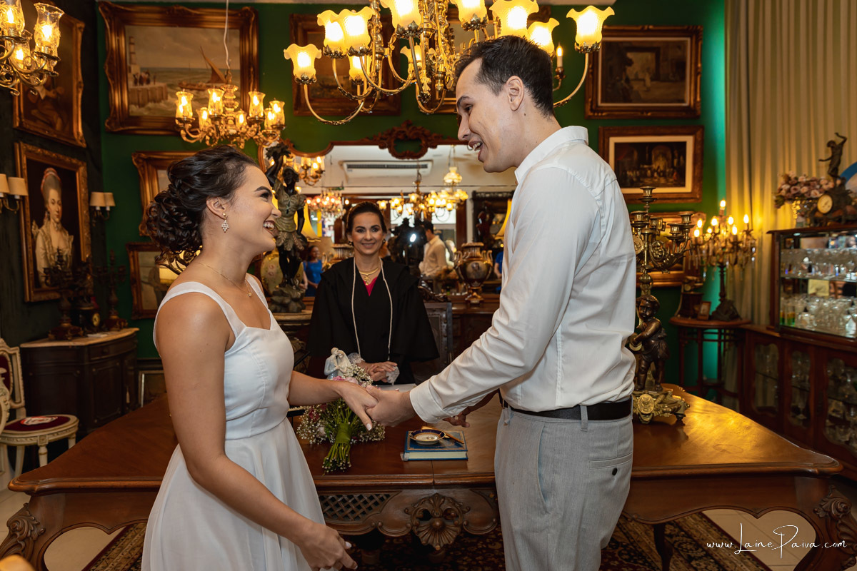 - vestido de noiva - noivos - casamento de dia - simples - - casamento civil - 4º oficio de notas - cartório Cidade Jardim - Natal/RN 