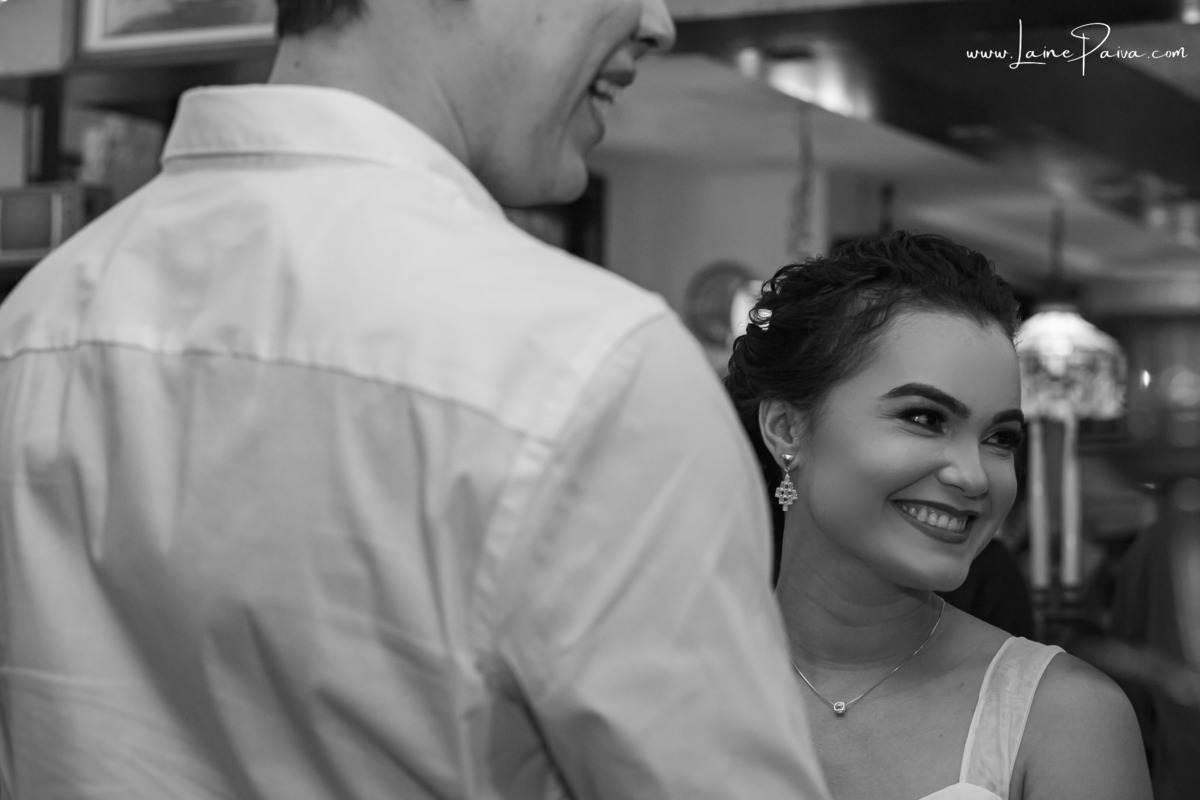- vestido de noiva - noivos - casamento de dia - simples - - casamento civil - 4º oficio de notas - cartório Cidade Jardim - Natal/RN 