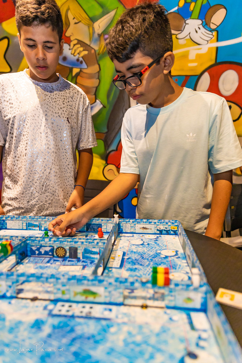 aniversario de 12 anos de menino com amigos em casa de jogo com boliche e sinuca no vem pra mesa gamer center no via direta em natal/rn