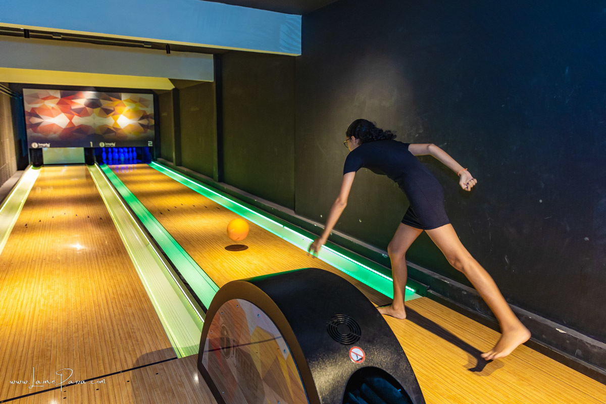 aniversario de 12 anos de menino com amigos em casa de jogo com boliche e sinuca no vem pra mesa gamer center no via direta em natal/rn