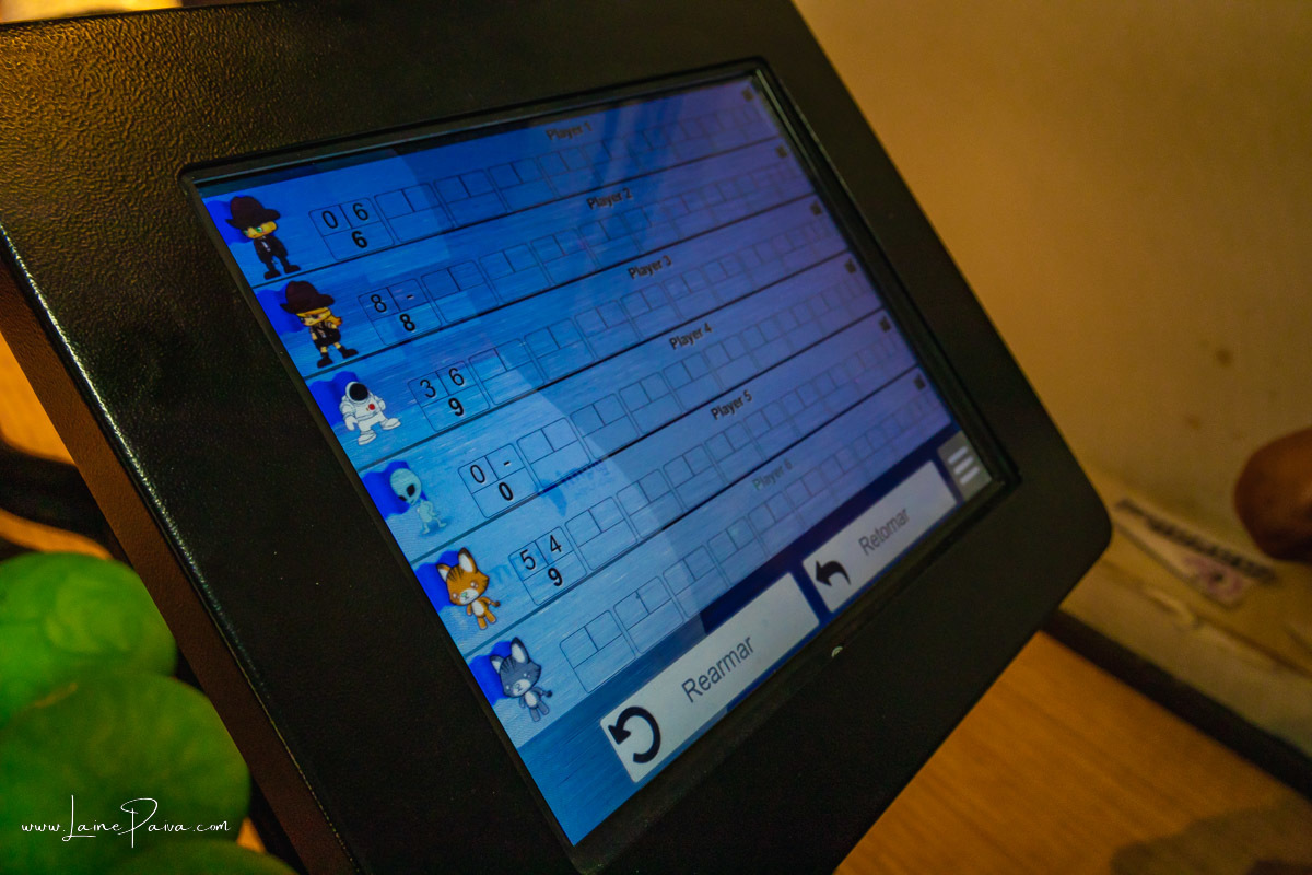 aniversario de 12 anos de menino com amigos em casa de jogo com boliche e sinuca no vem pra mesa gamer center no via direta em natal/rn