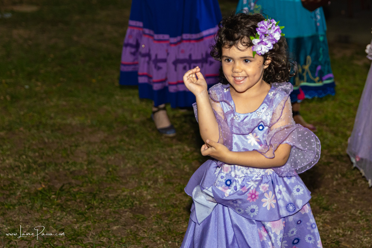 aniversario de 5 anos infantil de menina tema filme da Disney Encanto no condominio green club 3 em parnamirim - natal - fotografo infantil - foto aniversario fotografia em nata decoração