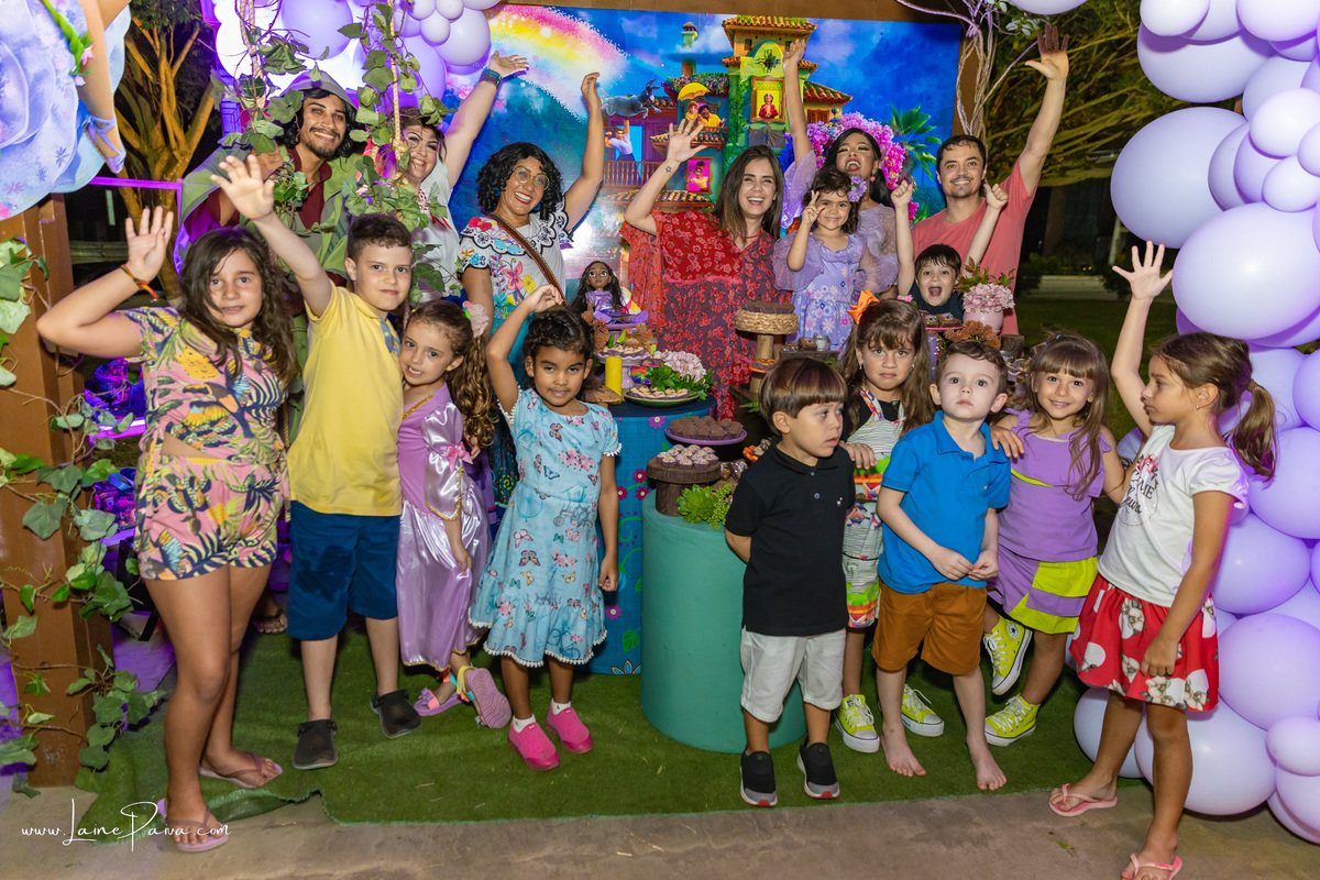 aniversario de 5 anos infantil de menina tema filme da Disney Encanto no condominio green club 3 em parnamirim - natal - fotografo infantil - foto aniversario fotografia em nata decoração