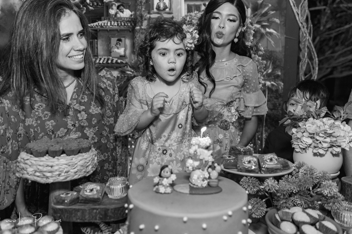 aniversario de 5 anos infantil de menina tema filme da Disney Encanto no condominio green club 3 em parnamirim - natal - fotografo infantil - foto aniversario fotografia em nata decoração